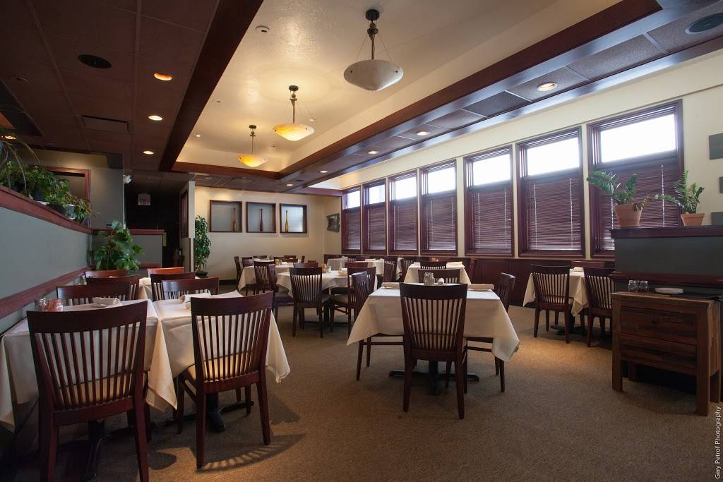 DAgneses Bistro Seven Hills | restaurant | 7649 Broadview Rd, Seven Hills, OH 44131, USA | 2163281740 OR +1 216-328-1740