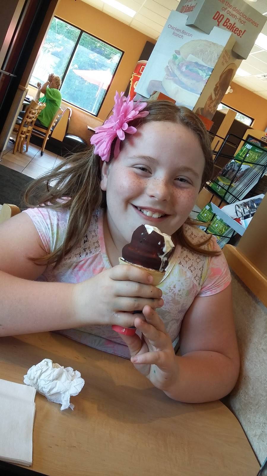 Dairy Queen Grill & Chill | restaurant | 405 S Mulberry St, Elizabethtown, KY 42701, USA | 2707655310 OR +1 270-765-5310