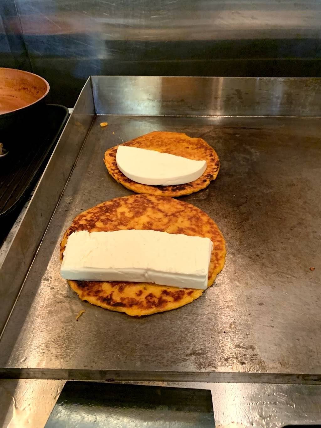 MANTIS CAFE | restaurant | 2210 NE 123rd St, North Miami, FL 33181, USA | 7865804380 OR +1 786-580-4380