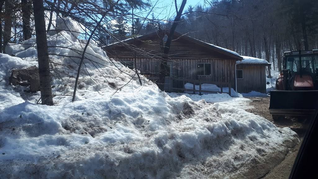 Domaine du Cerf | restaurant | 92 Montée des Pins, Blue Sea, QC J0X 1C0, Canada | 8194633896 OR +1 819-463-3896