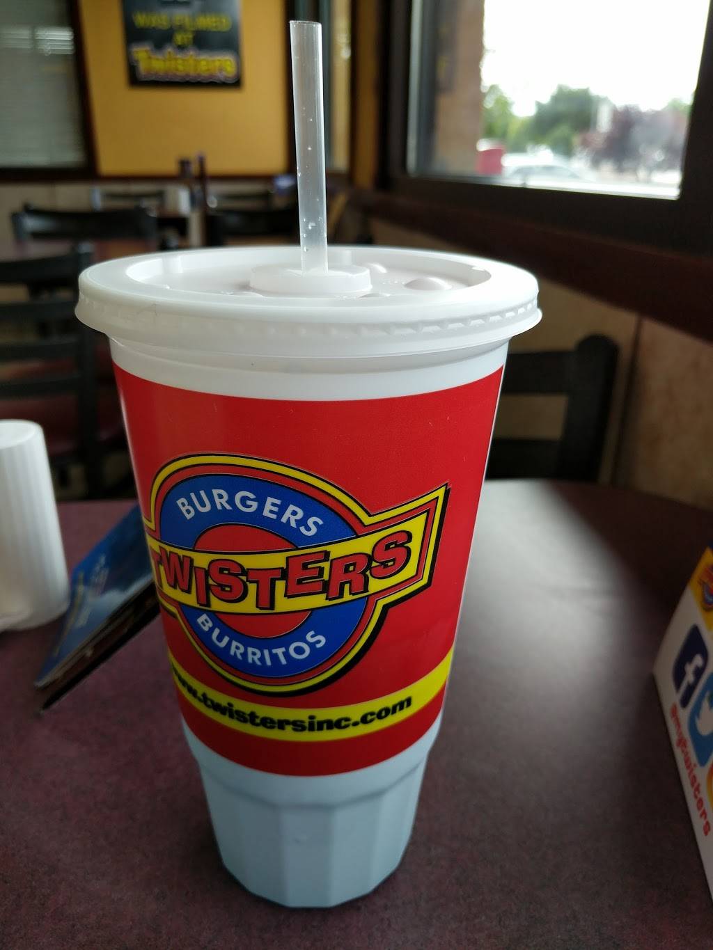 Twisters Burgers and Burritos | restaurant | 425 Eubank Blvd NE, Albuquerque, NM 87123, USA | 5053235552 OR +1 505-323-5552