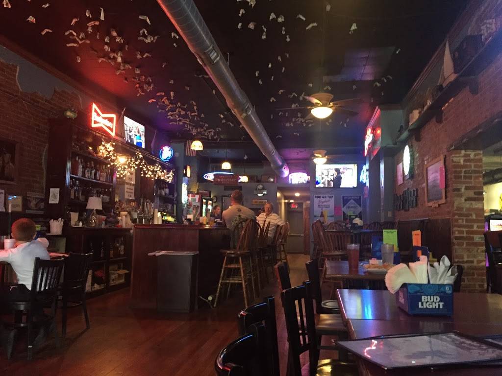 Maggies Bar and Grill | restaurant | 416 Main St, Boonville, MO 65233, USA | 6608827242 OR +1 660-882-7242