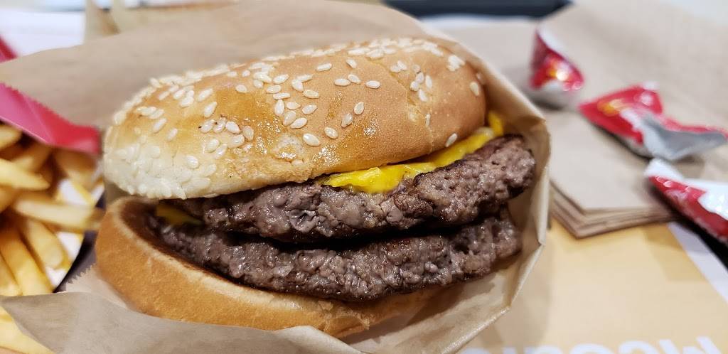 McDonalds | cafe | 138-32 Jamaica Ave, Jamaica, NY 11435, USA | 7185588665 OR +1 718-558-8665