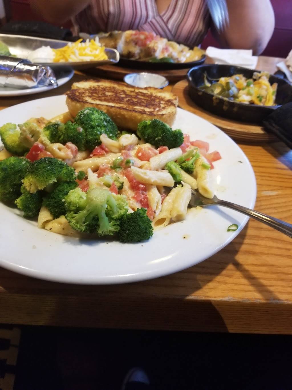 Chilis Grill & Bar | restaurant | 397 E Altamonte Dr, Altamonte Springs, FL 32701, USA | 4073395711 OR +1 407-339-5711