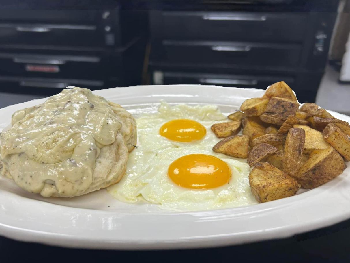 Round the Corner Eatery & Pizzeria | restaurant | 2033 Saxonburg Blvd, Tarentum, PA 15084, United States | 7242651350 OR +1 724-265-1350