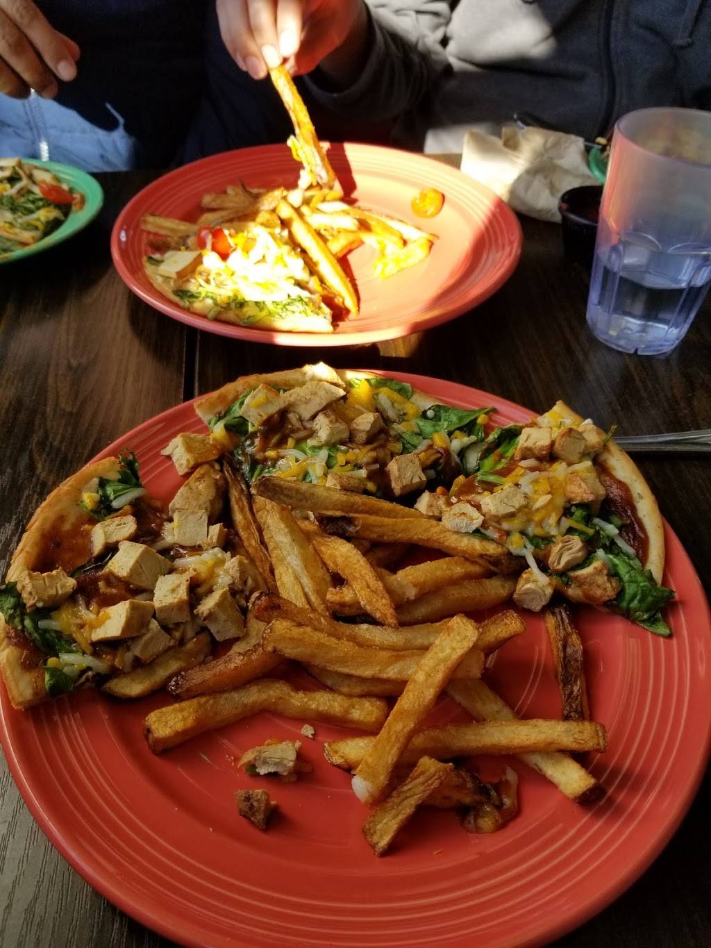 Viva Falafel | restaurant | 3001, 4400 E 4th St, Long Beach, CA 90814, USA | 5625889292 OR +1 562-588-9292