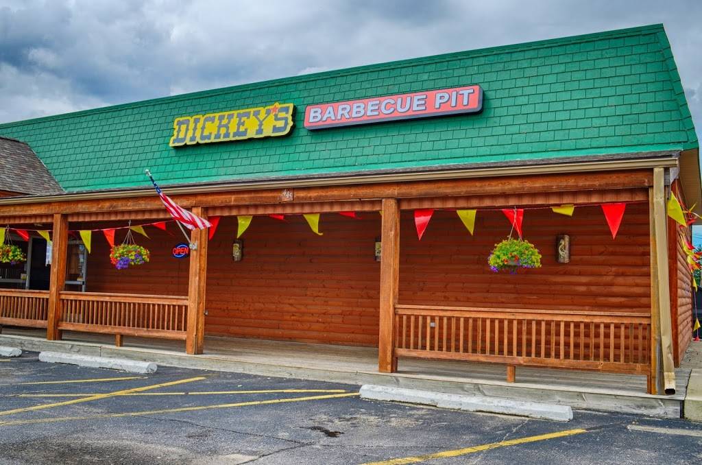 Dickeys Barbecue Pit | restaurant | 445 E Chicago St, Coldwater, MI 49036, USA | 5172782330 OR +1 517-278-2330