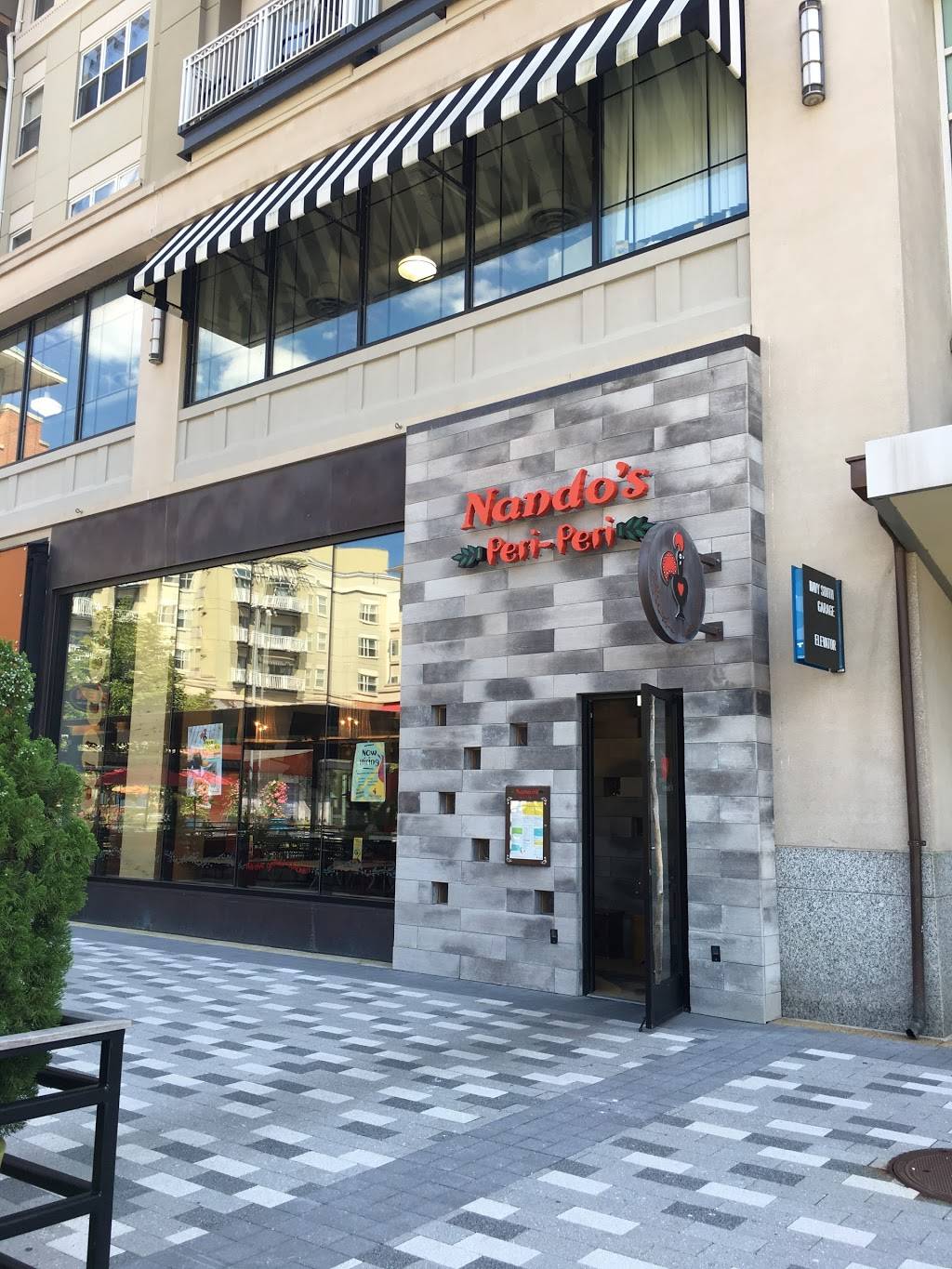 Nandos | restaurant | 1301 S Joyce St Suite D10, Arlington, VA 22202, USA | 5718589953 OR +1 571-858-9953