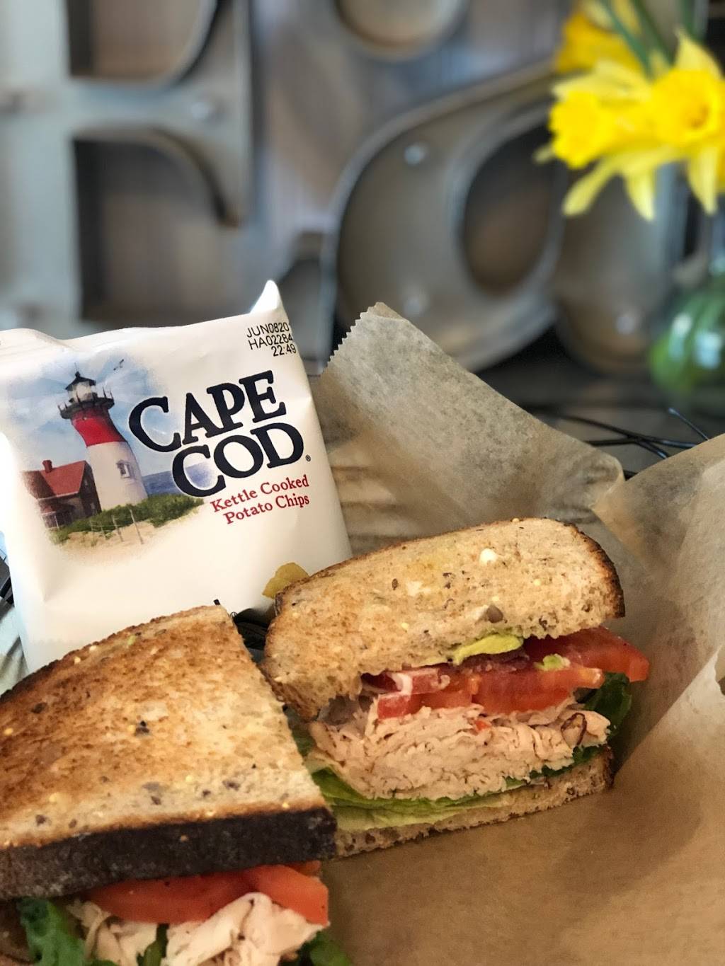 Whisk Breakfast & Lunch Cafe | restaurant | 210 Main St, East Orleans, MA 02643, USA | 5082552233 OR +1 508-255-2233