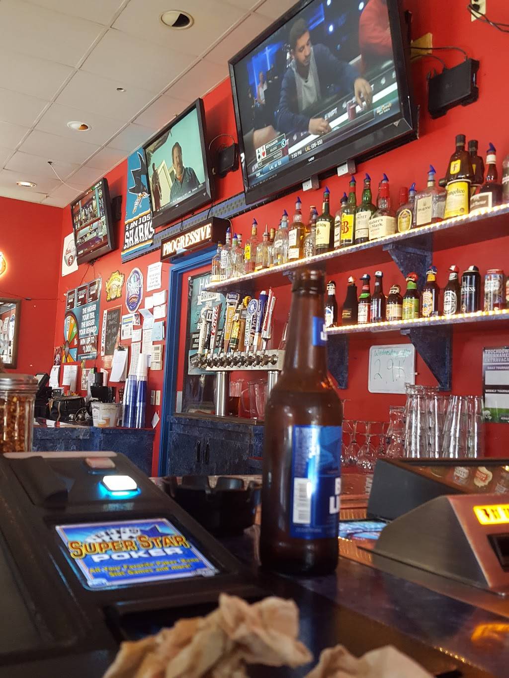 Sneakers Bar & Grill | restaurant | 1380 Disc Dr, Sparks, NV 89436, USA | 7756267222 OR +1 775-626-7222