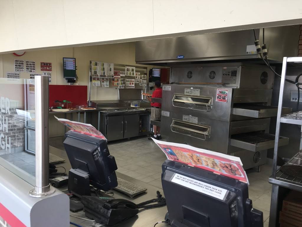 Papa Johns Pizza | restaurant | 2229 E Florida Ave, Hemet, CA 92544, USA | 9519257272 OR +1 951-925-7272