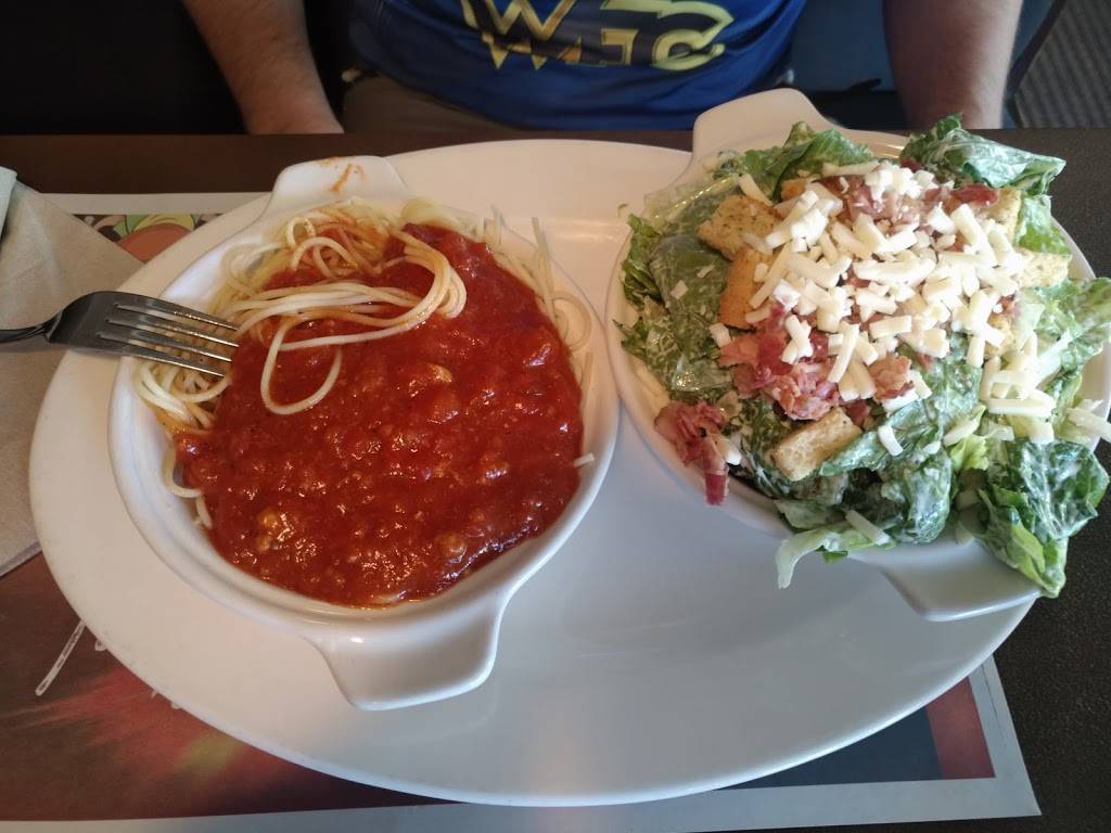 Stratos Pizzeria | restaurant | 1914 Rue Notre Dame, LAncienne-Lorette, QC G2E 4T2, Canada | 4188712222 OR +1 418-871-2222