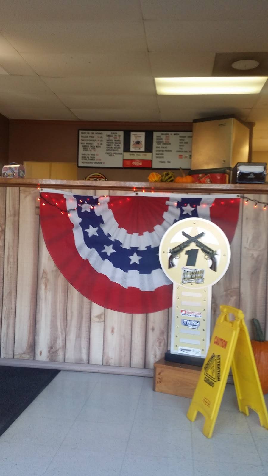 Carvers | restaurant | 2716 Grovelin St, Godfrey, IL 62035, USA | 6184679999 OR +1 618-467-9999