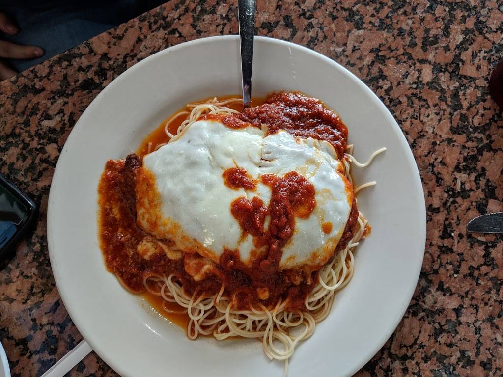 Eddies Napolis Italian Restaurant | restaurant | 915 W Centerville Rd, Garland, TX 75041, USA | 9726130800 OR +1 972-613-0800