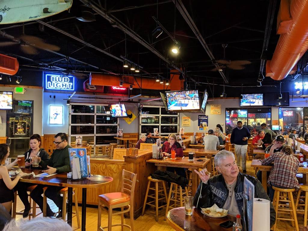 Hooters | meal takeaway | 400 Cahaba Valley Rd, Pelham, AL 35124, USA | 2056829464 OR +1 205-682-9464