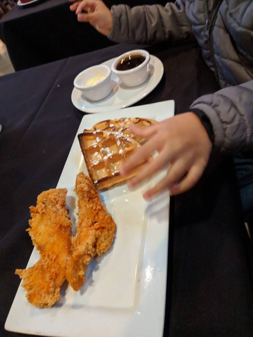 Essence Restaurant & Lounge | restaurant | 3829 6th Ave, Tacoma, WA 98406, USA | 2535030276 OR +1 253-503-0276