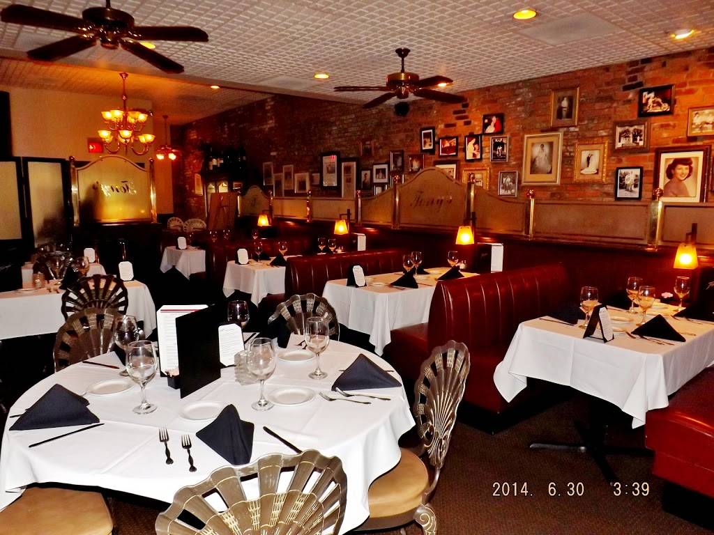 Tonys Restaurant & 3rd St. Cafe | restaurant | 312 Piasa St, Alton, IL 62002, USA | 6184628384 OR +1 618-462-8384