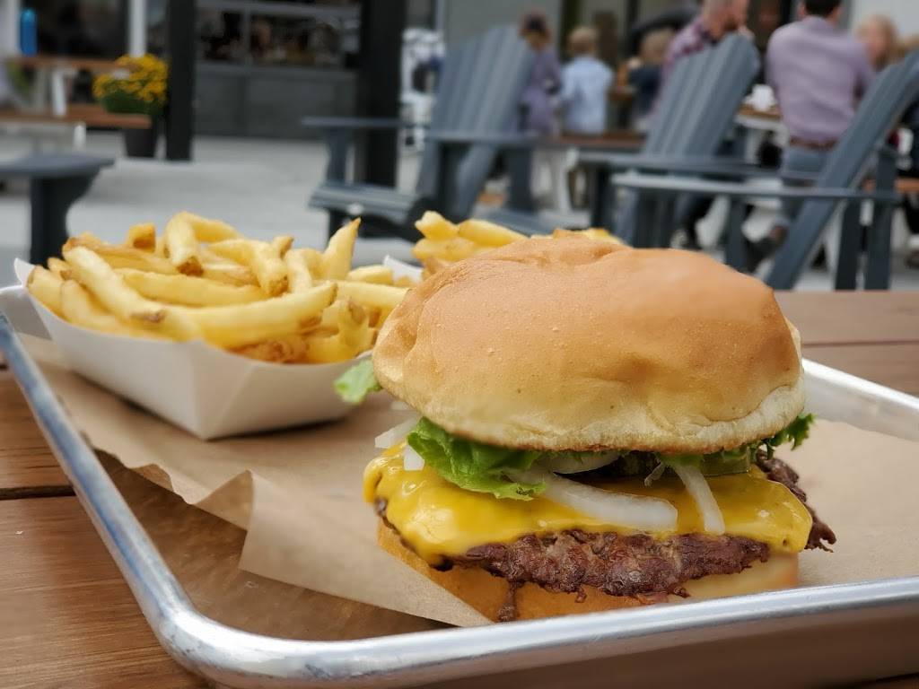 302 Wheaton | restaurant | 302 W Front St, Wheaton, IL 60187, USA | 6304800198 OR +1 630-480-0198