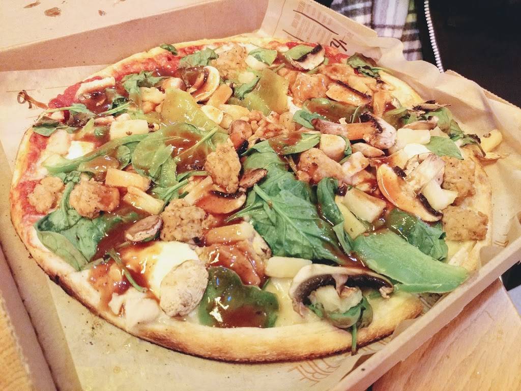 Blaze Pizza | meal takeaway | 8235 Laguna Blvd, Elk Grove, CA 95758, USA | 9163470200 OR +1 916-347-0200