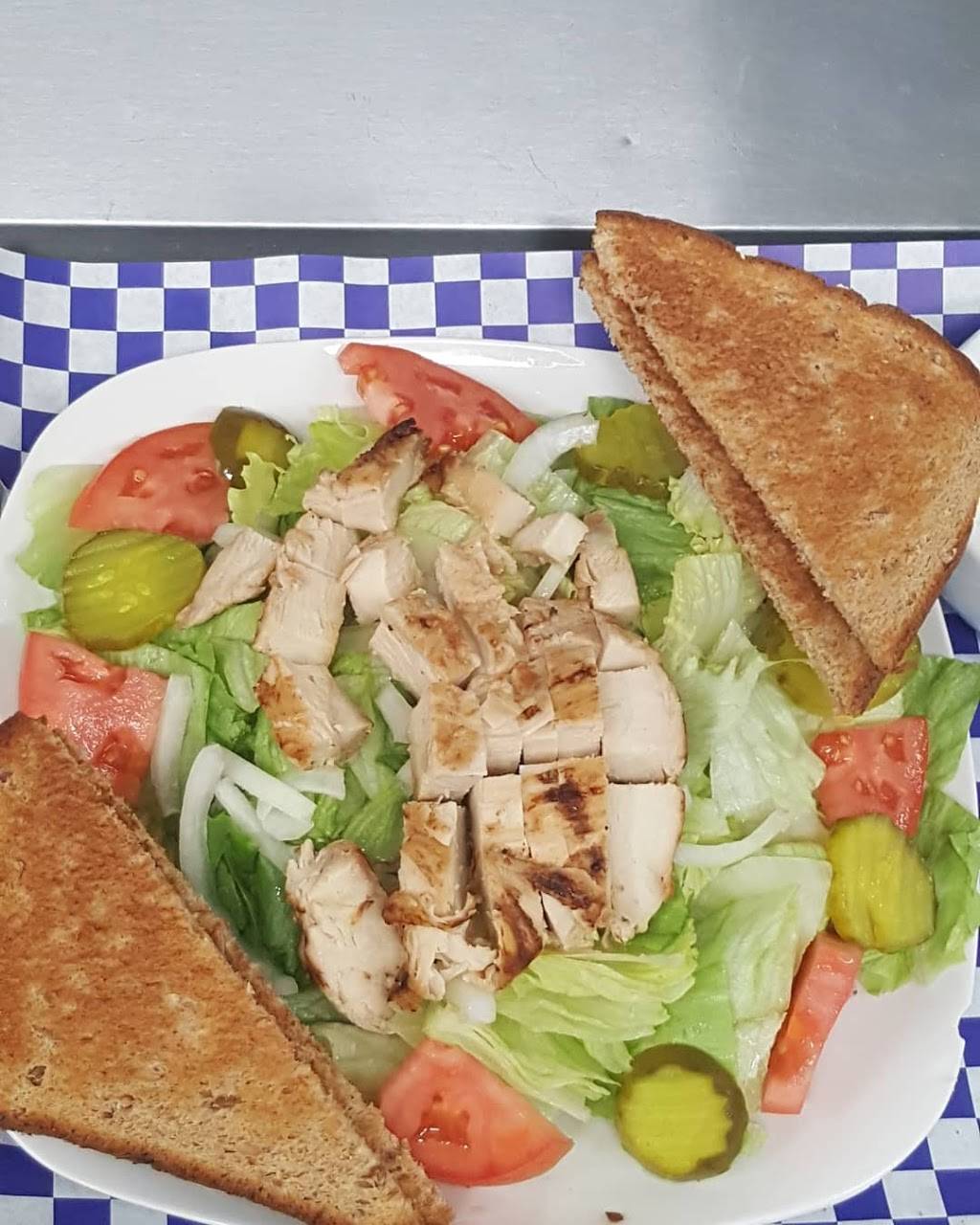 Jesse James Railroad Express | restaurant | 531 Railroad Ave, Rutherfordton, NC 28139, USA | 8284474644 OR +1 828-447-4644