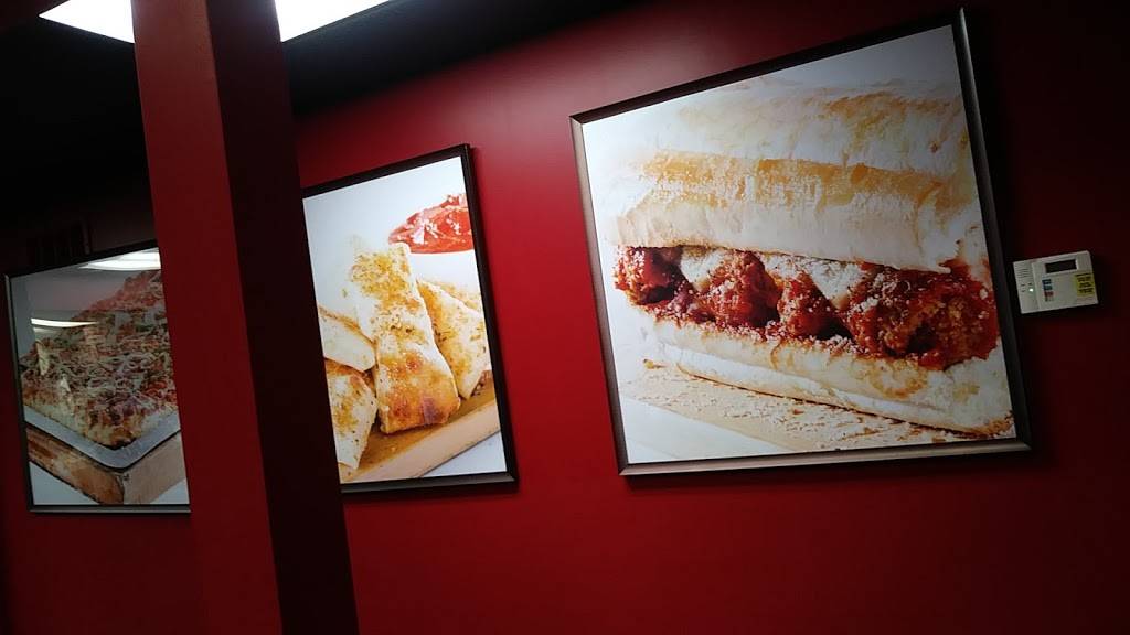 Foxs Pizza Den | restaurant | 407 E 6th Ave, Tarentum, PA 15084, USA | 7242246923 OR +1 724-224-6923