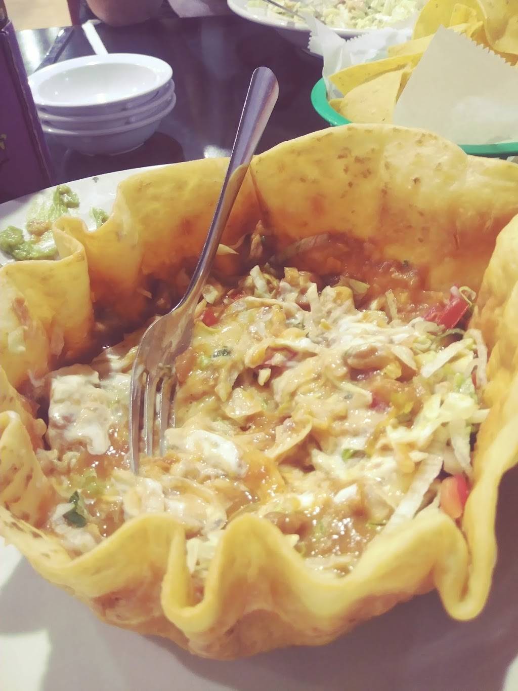 Ajuua Mexican Grill And Cantina | restaurant | 300 N Village Terrace, Tonganoxie, KS 66086, USA | 9134171053 OR +1 913-417-1053