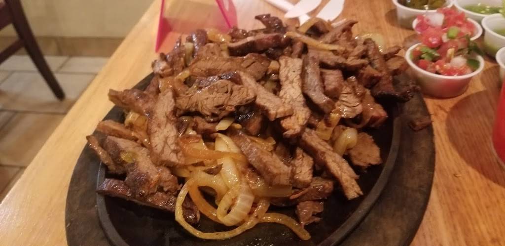 Taco Cabana | restaurant | 811 Interstate 35 Frontage Rd, New Braunfels, TX 78130, USA | 8306204099 OR +1 830-620-4099