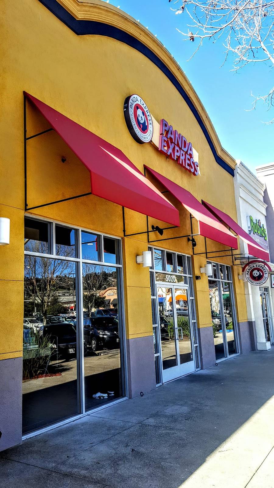Panda Express | meal takeaway | 5020 El Cerrito Plaza, El Cerrito, CA 94530, USA | 5105269989 OR +1 510-526-9989