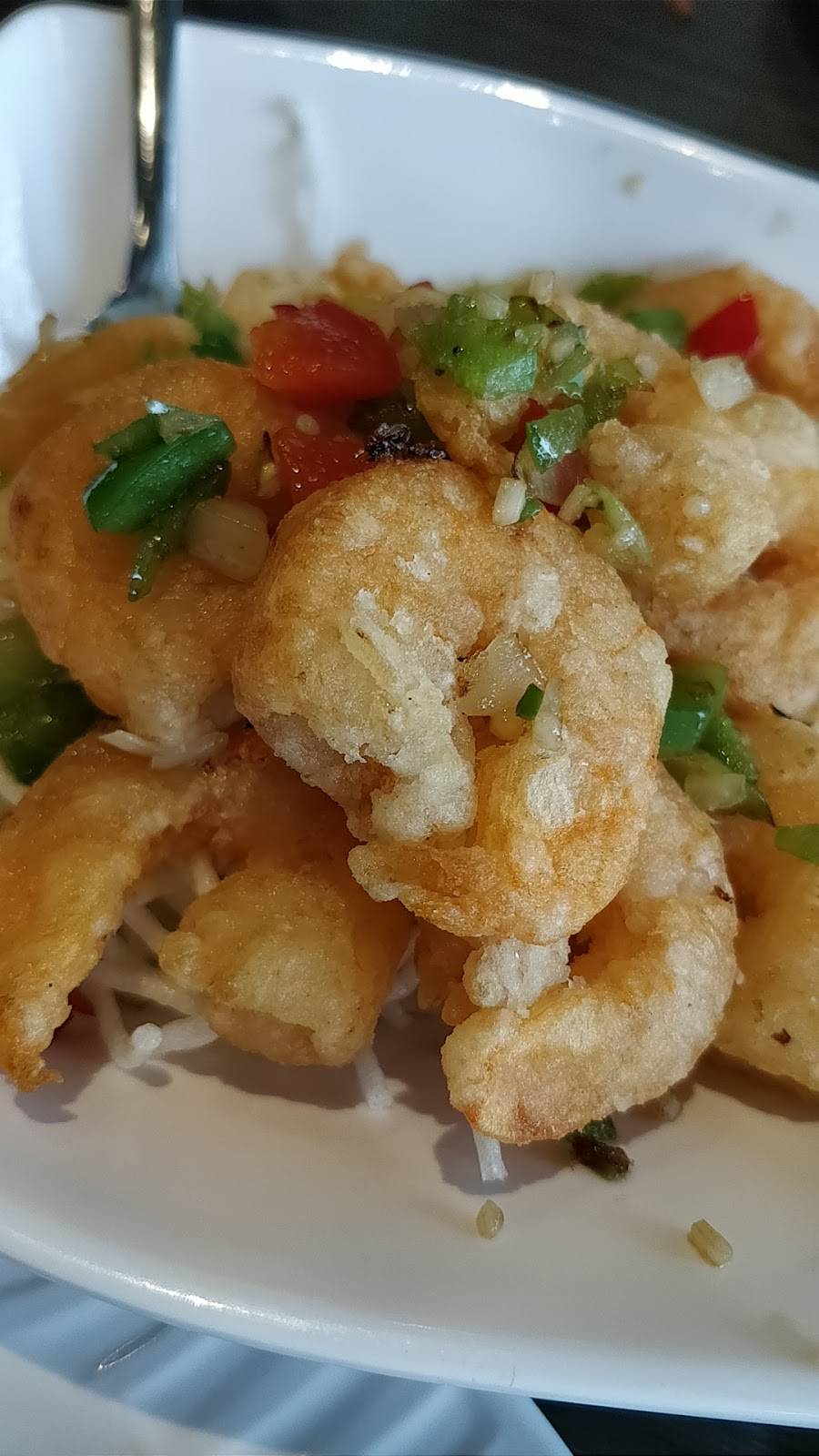 Hong Kong Seafood Restaurant | restaurant | 700 Strasburg Rd, Kitchener, ON N2E 2M2, Canada | 5197432900 OR +1 519-743-2900