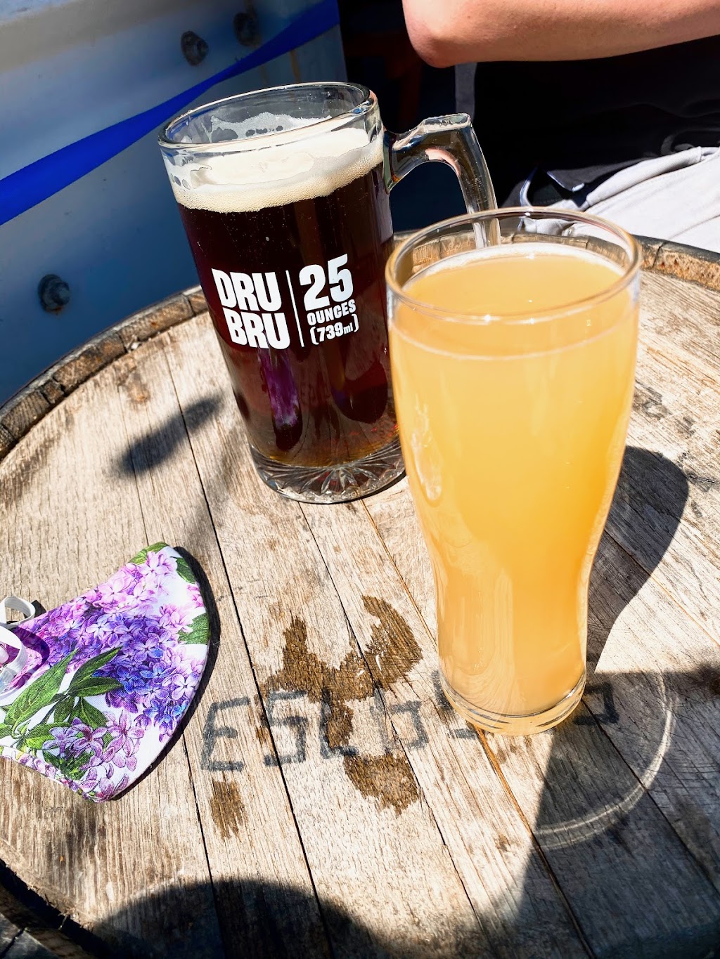 Squatch Box | restaurant | 10 Pass Life Way #4, Snoqualmie Pass, WA 98068, USA | 4254340400 OR +1 425-434-0400