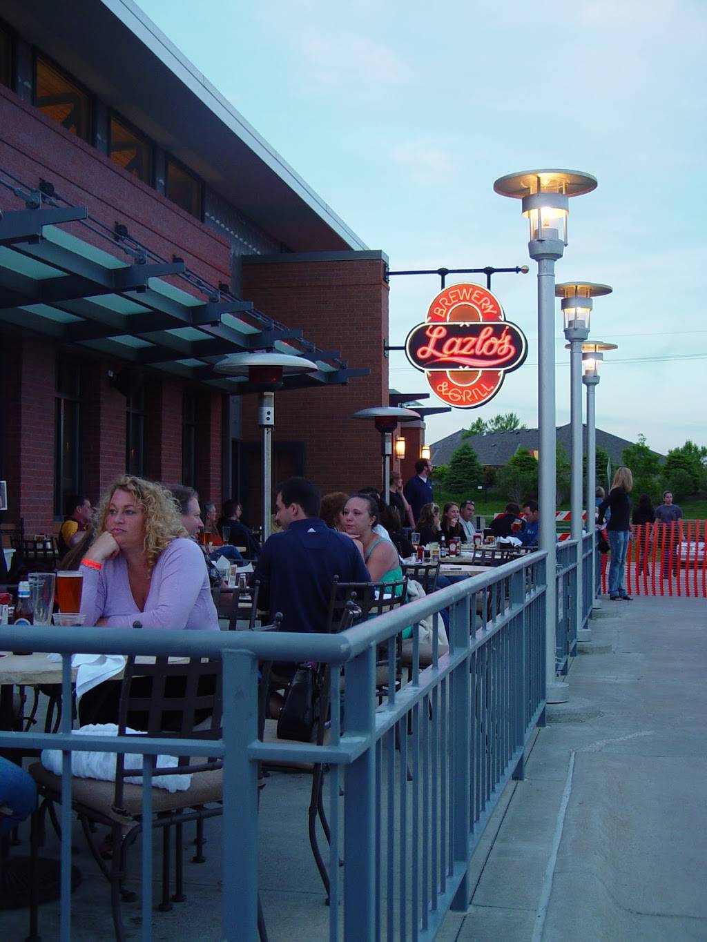 Lazlos Brewery & Grill - Omaha | restaurant | 2425 S 192nd Ave, Omaha, NE 68130, USA | 4022895840 OR +1 402-289-5840