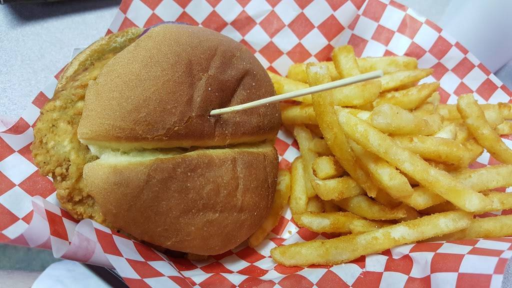 McKenzies Burger Garage | restaurant | 206 NW Dearborn Ave, Lawton, OK 73507, USA | 5803532025 OR +1 580-353-2025