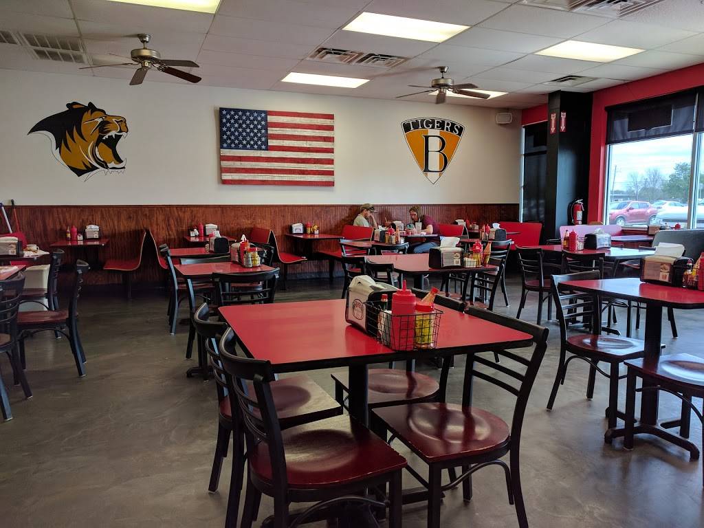 Rons Hamburgers & Chili | restaurant | 1702 S Walton Blvd #12, Bentonville, AR 72712, USA | 4794644420 OR +1 479-464-4420