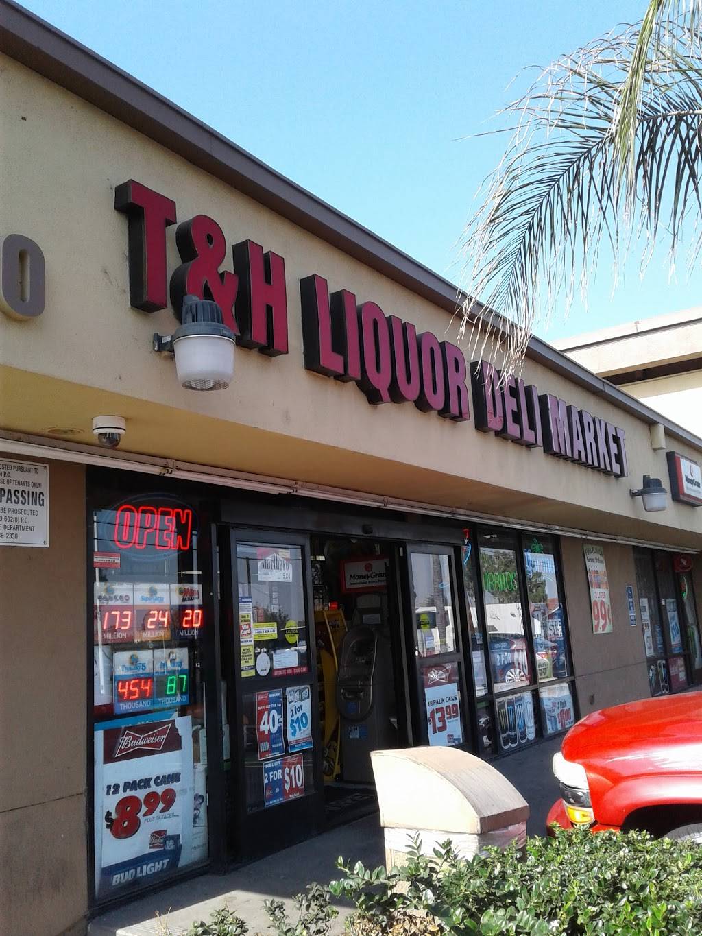 T & H Liquor-Deli Market | restaurant | 1530 W 6th St # 102, Corona, CA 92882, USA | 9517372322 OR +1 951-737-2322