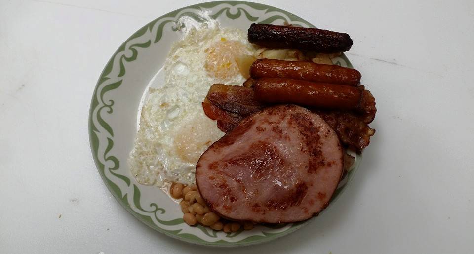 Monas Cafe and Restaurant | restaurant | 1325 Humber Pl, Ottawa, ON K1B 5K9, Canada | 6132478030 OR +1 613-247-8030