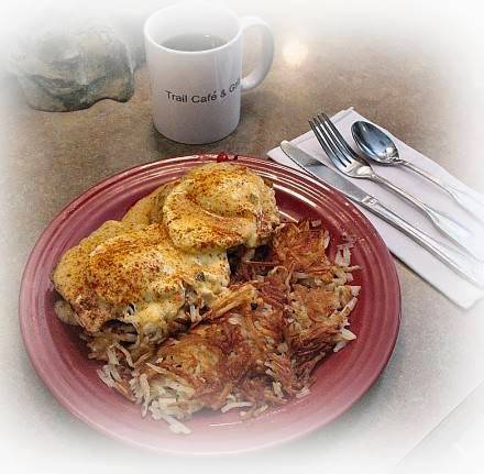 Trail Cafe & Grill | restaurant | 12820 Tamiami Trail N, Naples, FL 34110, USA | 2395982480 OR +1 239-598-2480