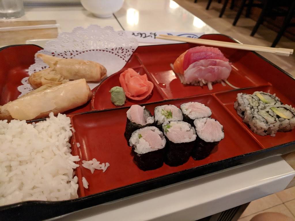 Iron Chef Japanese Restaurant | restaurant | 1024 Centerbrooke Ln # B, Suffolk, VA 23434, USA | 7579231588 OR +1 757-923-1588