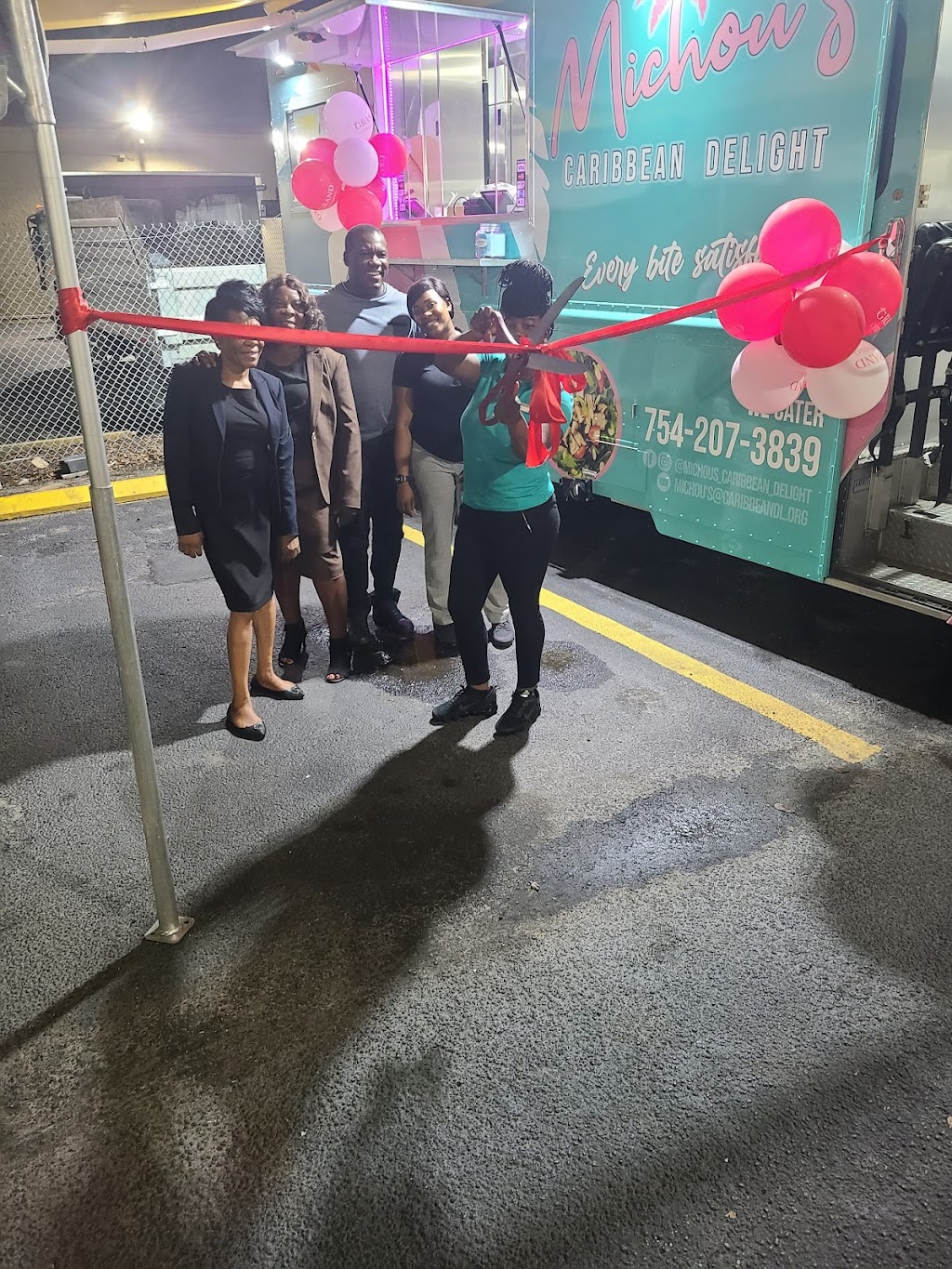 Michous Caribbean Delight LLC | restaurant | 5491Northwest, 15th Street, Margate, FL 33063, United States | 7542073839 OR +1 754-207-3839