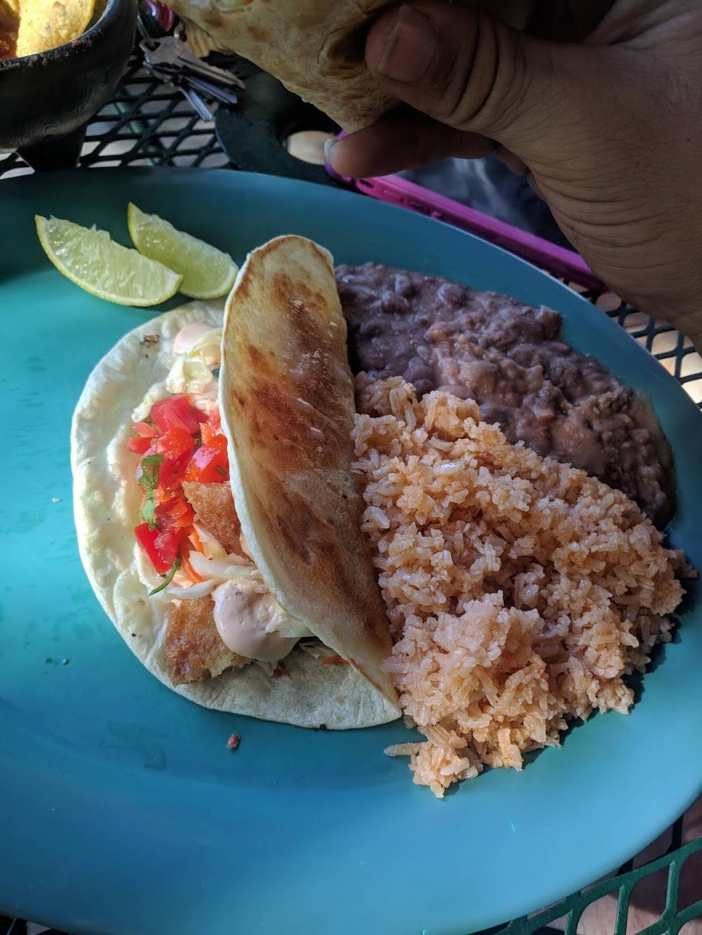 La Tropicana | restaurant | 434 Locust St, Lawrence, KS 66044, USA | 7857493550 OR +1 785-749-3550