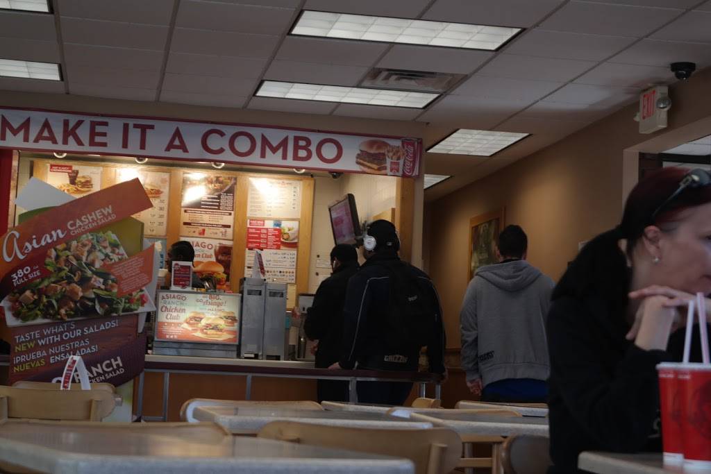 Wendys | restaurant | 433 N Broad St, Elizabeth, NJ 07208, USA | 9083529524 OR +1 908-352-9524