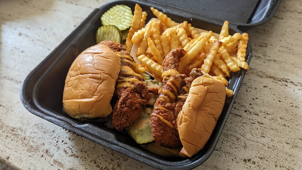 Daves Hot Chicken | restaurant | 24440 Alicia Pkwy Suite A, Mission Viejo, CA 92691, USA | 9496030057 OR +1 949-603-0057