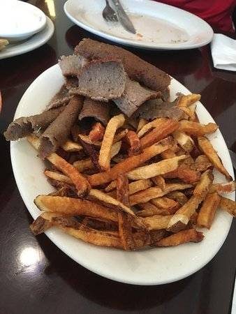 Yummy Gyro - Williston Park | restaurant | 579 Willis Ave, Williston Park, NY 11596, USA | 5167397600 OR +1 516-739-7600