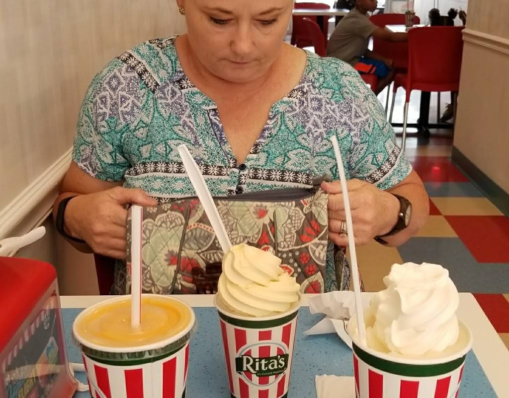 Ritas Italian Ice & Frozen Custard | restaurant | 2015 E Arbors Dr #260, Charlotte, NC 28262, USA | 7049715319 OR +1 704-971-5319