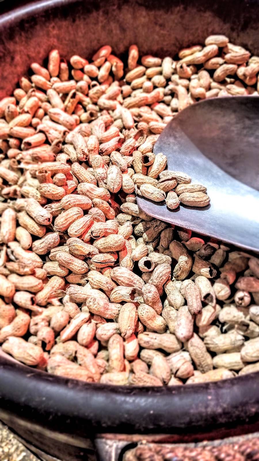 Logans Roadhouse | restaurant | 4740 Valley View Blvd NW, Roanoke, VA 24012, USA | 5402657055 OR +1 540-265-7055