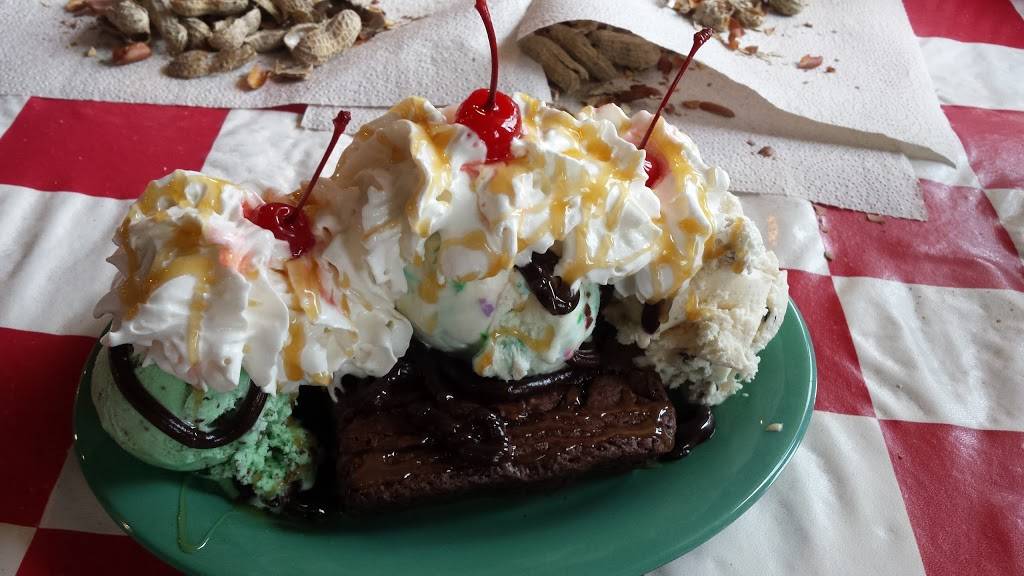 Fuddruckers | restaurant | 1940 N Main St, Walnut Creek, CA 94526, USA | 9259431450 OR +1 925-943-1450