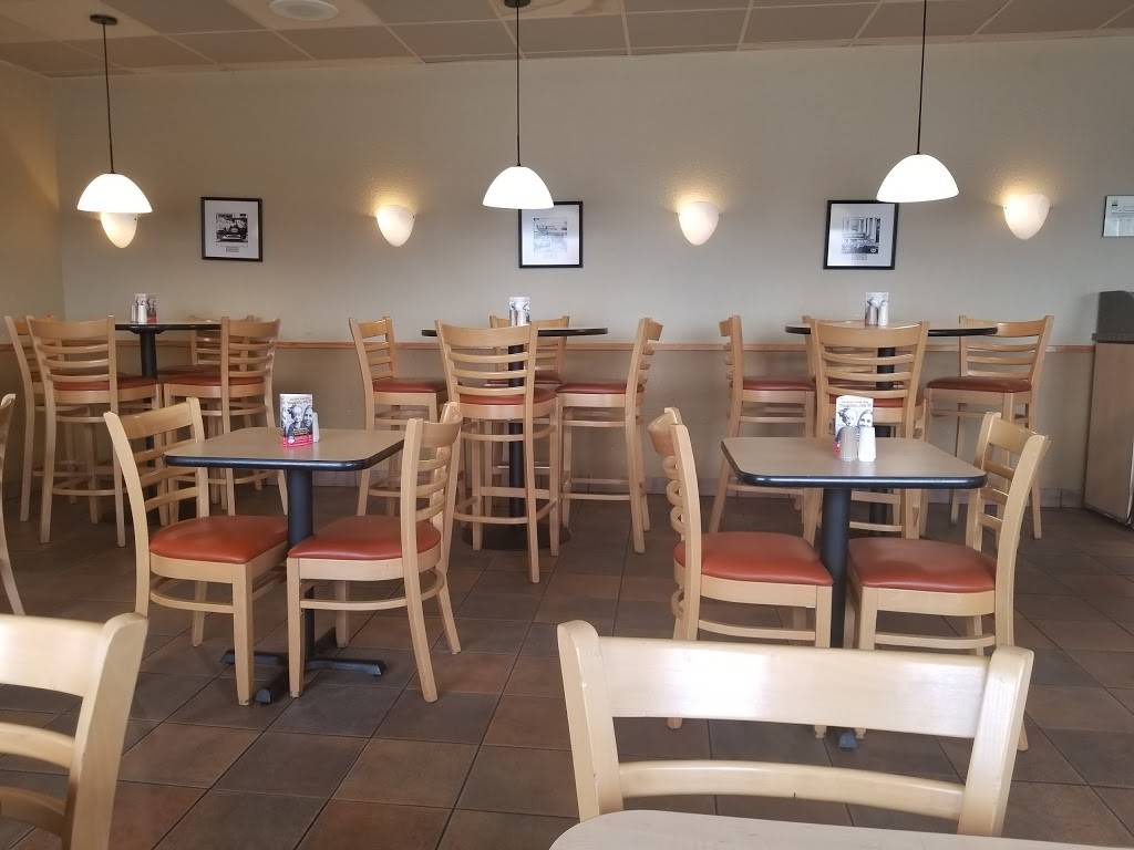 Dairy Queen Store | restaurant | 2421 Valwood Pkwy, Farmers Branch, TX 75234, USA | 4692504577 OR +1 469-250-4577