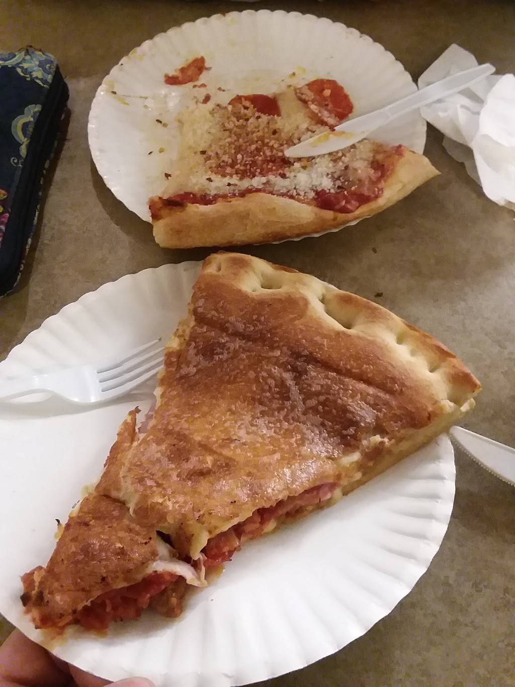 Fabios Pizza | restaurant | 67800 Mall Ring Rd, St Clairsville, OH 43950, USA | 7406959196 OR +1 740-695-9196