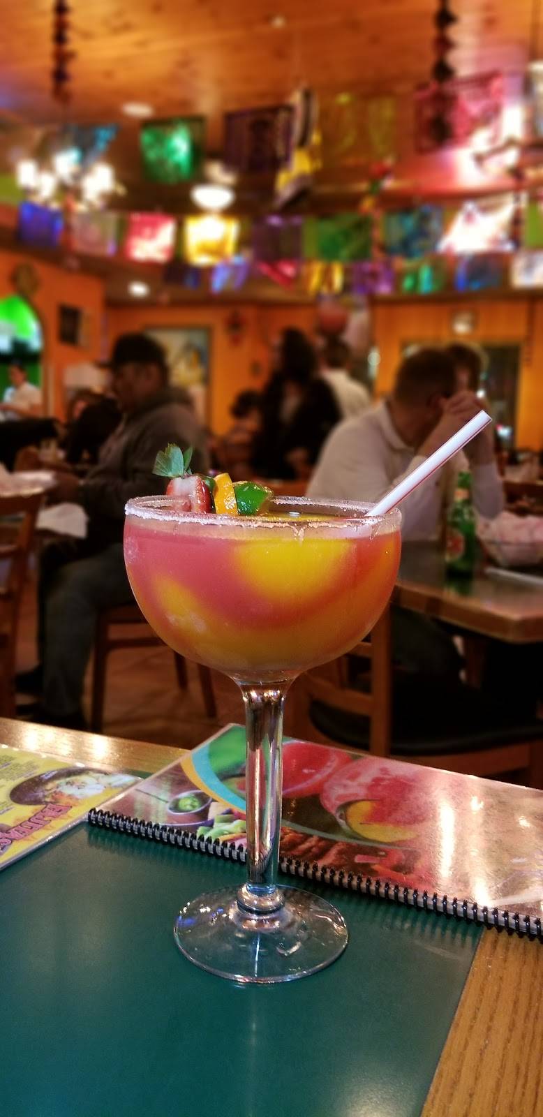 Jalapenos | restaurant | 4387 Venture Dr, Peru, IL 61354, USA | 8152201638 OR +1 815-220-1638