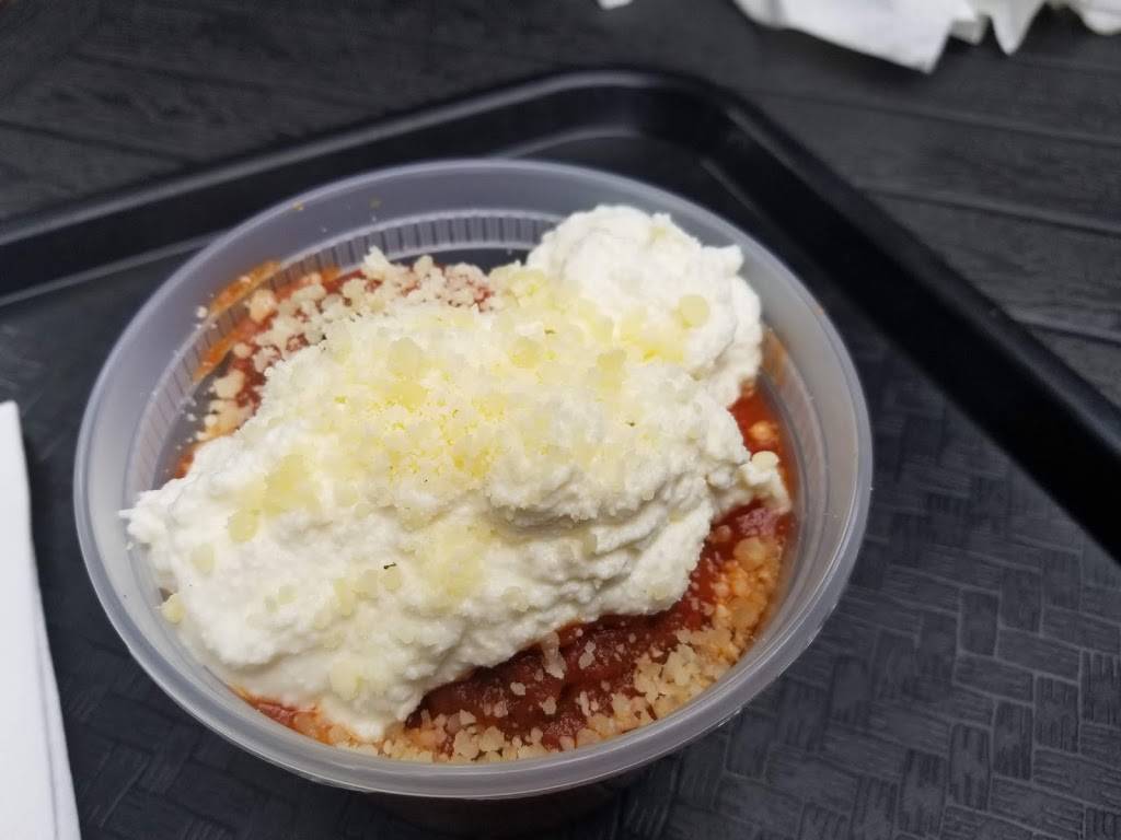 The House of Pizza & Calzone | restaurant | 132 Union St, Brooklyn, NY 11231, USA | 7186249107 OR +1 718-624-9107