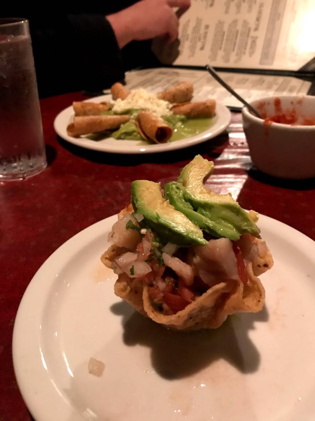 La Cabaña | restaurant | 738 Rose Ave, Venice, CA 90291, USA | 3103927973 OR +1 310-392-7973